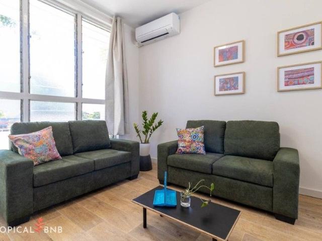 Ground Floor Tropical Unit in Rapid Creek!