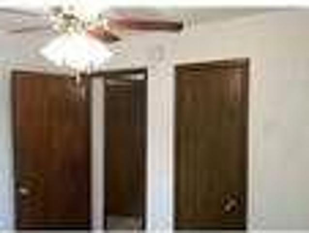 Ground floor two bedroom apartment along 4th in Cedar Falls. Pet OK!