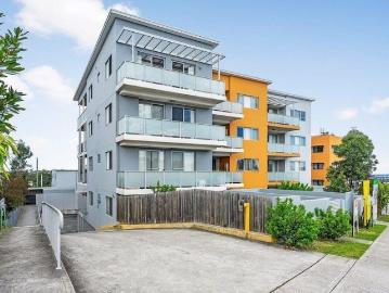 Ground floor two bedroom apartment with a huge private courtyard