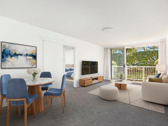 GROUND FLOOR TWO BEDROOM APARTMENT WITH LOCK UP GARAGE