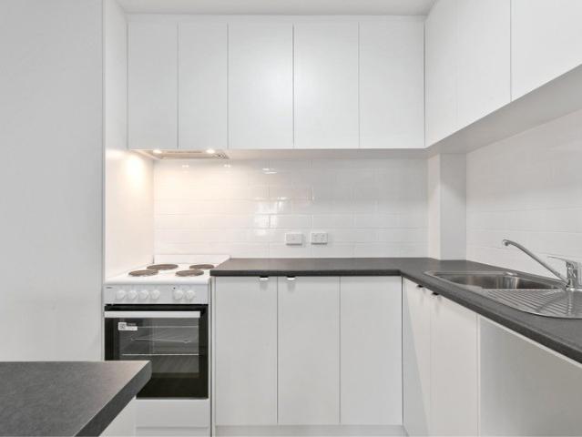 GROUND FLOOR UNIT