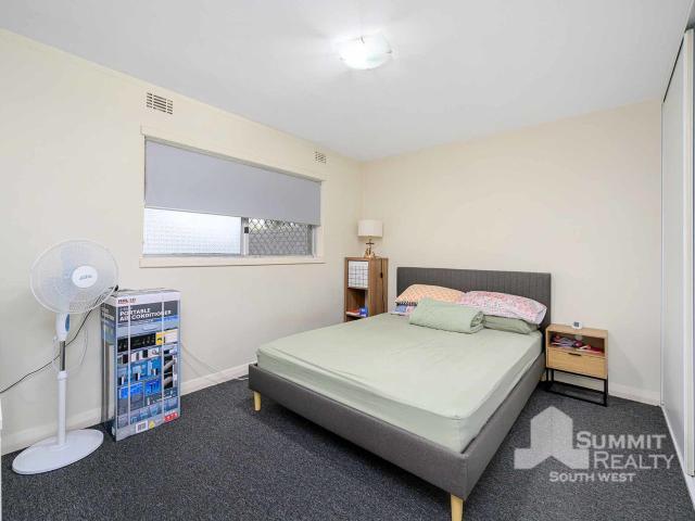 Ground floor unit with yard space
