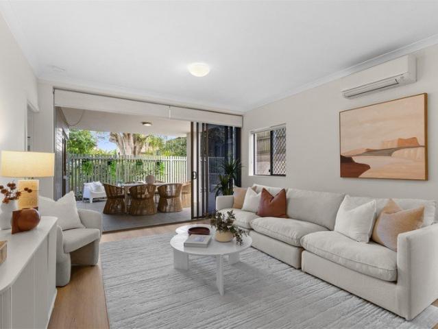 Ground Floor Unit, Garden Outlook