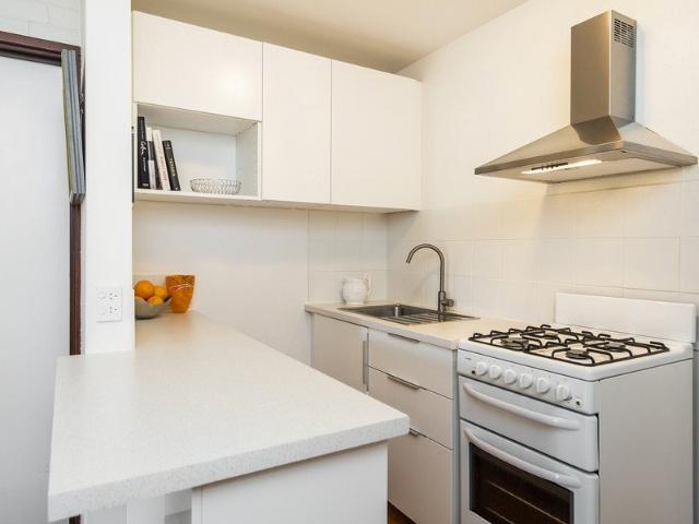 GROUND FLOOR UNIT IN GREAT LOCATION