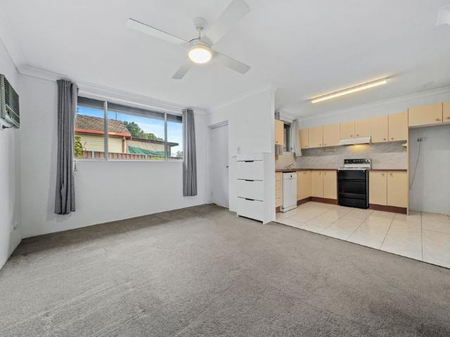 Ground Floor Unit In Small Quiet Complex