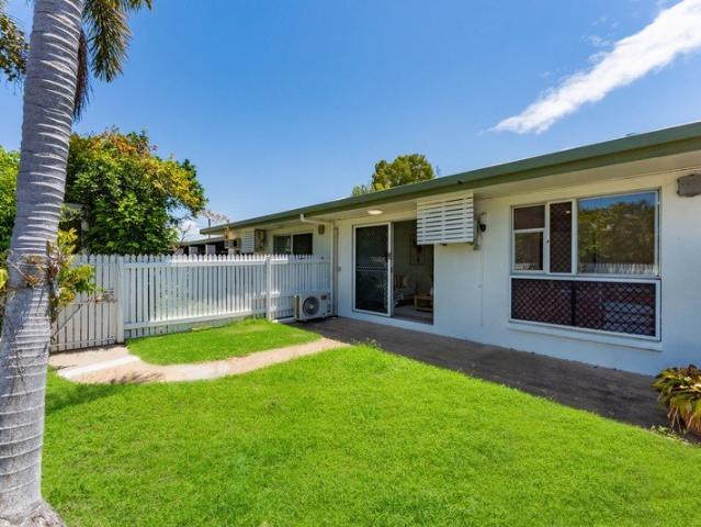 Ground Level Beachside Unit with Private Yard
