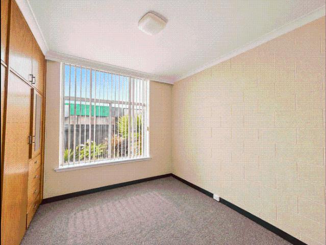 Ground Level Living Close to the CBD of Devonport!