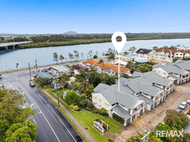 Ground Level Living, Private Courtyard, Central Maroochydore