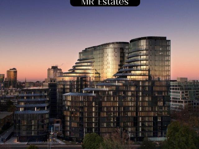 Ground Level Luxury with an Exceptional 47sqm Private Courtyard