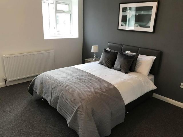 Grove Terrace, Bradford 1 bed in a house share to rent £400 pcm £92 pw