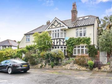 Grove Avenue, London, N10 5 bed detached house to rent £5,800 pcm £1,338 pw