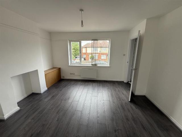 Grove Crescent, Brierley Hill DY5, 3 bed semi detached house to rent, £950 pcm | PrimeLocation