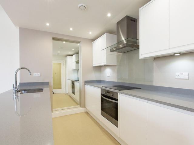 Grove End Road, London NW8, 2 bed flat to rent, £3,792 pcm | PrimeLocation