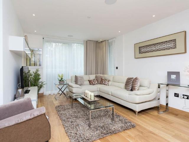 Grove End Road, London NW8 3 bed apartment to rent £7,388 pcm £1,705 pw
