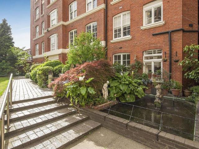 Grove End Road, St John's Wood, NW8 2 bed apartment to rent £2,650 pcm £612 pw