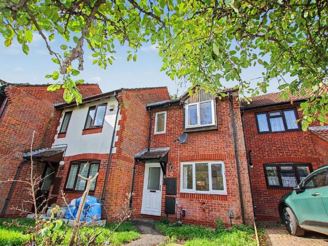 Grove Gardens, Southampton SO19, 2 bed terraced house to rent, £1,300 pcm | PrimeLocation