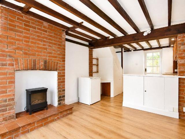 Grove Heath, Ripley, Woking, Surrey GU23, 1 bed terraced house to rent, £1,350 pcm | PrimeLocation
