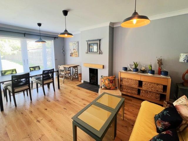 Grove Heath Road, Ripley, Surrey, GU23