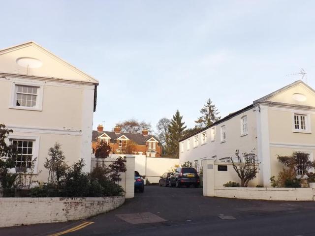 Grove Hill Mews, Tunbridge Wells, TN1 2 bed terraced house to rent £1,350 pcm £312 pw