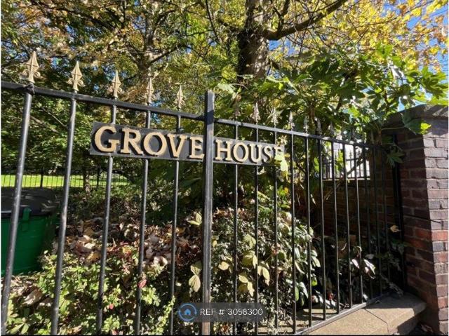 Grove House, Newcastle Under Lyme ST5, 2 bed flat to rent, £1,000 pcm | PrimeLocation
