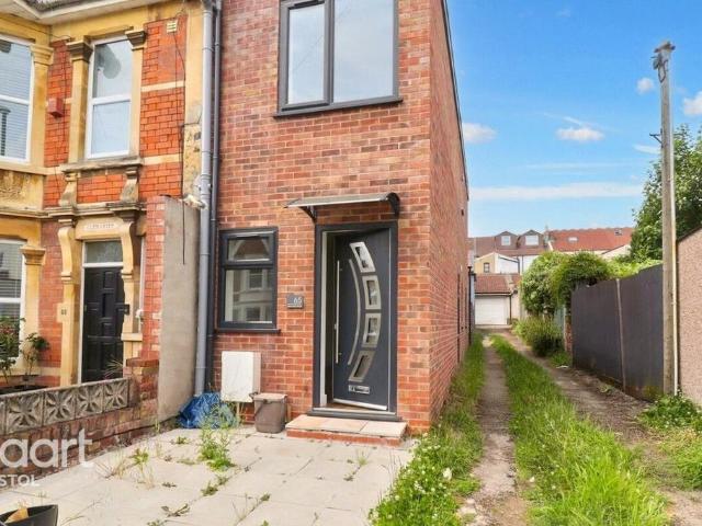 Grove Park Road, Bristol 2 bed end of terrace house to rent £1,450 pcm £335 pw