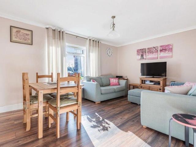 Grove Park Road, London, SE9 4QB