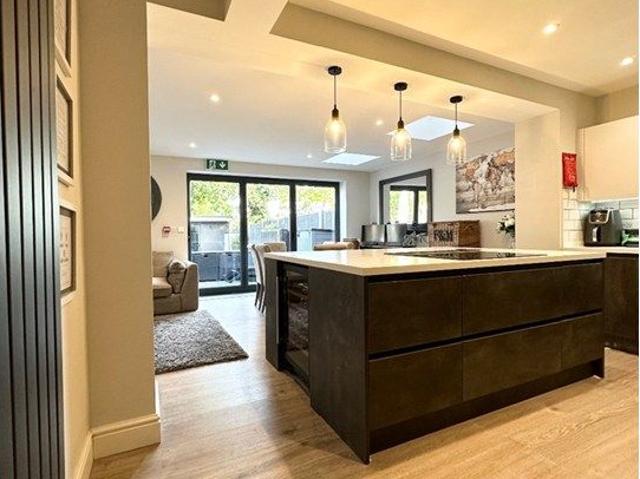 Grove Park Road, London SE9, 7 bed shared accommodation to rent, £1,300 pcm | PrimeLocation