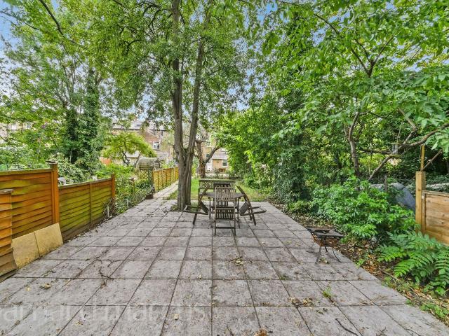 Grove Park Road, West Green Road N15, 2 bed flat to rent, £2,000 pcm | PrimeLocation