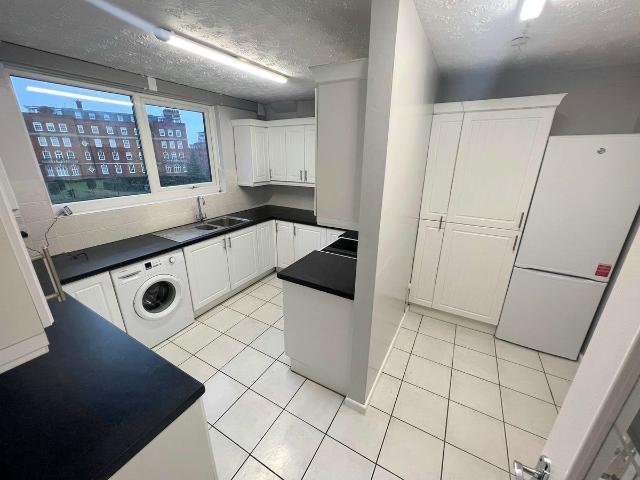 Grove Road, Norwich NR1, 2 bed flat to rent, £1,200 pcm | PrimeLocation