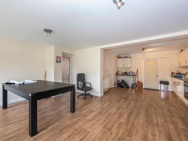 Grove Road, Hounslow, TW3 3PZ