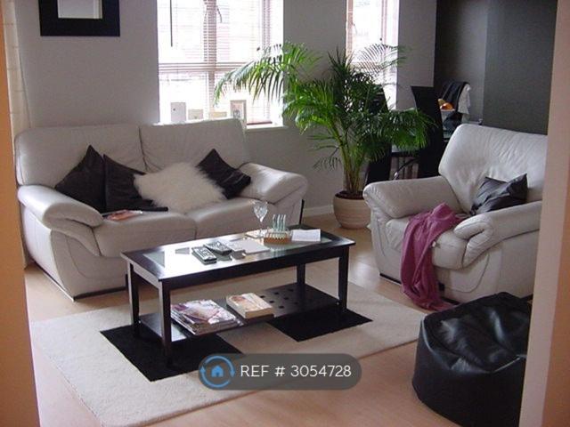 Grove Road, Luton LU1, 2 bed flat to rent, £1,450 pcm | PrimeLocation