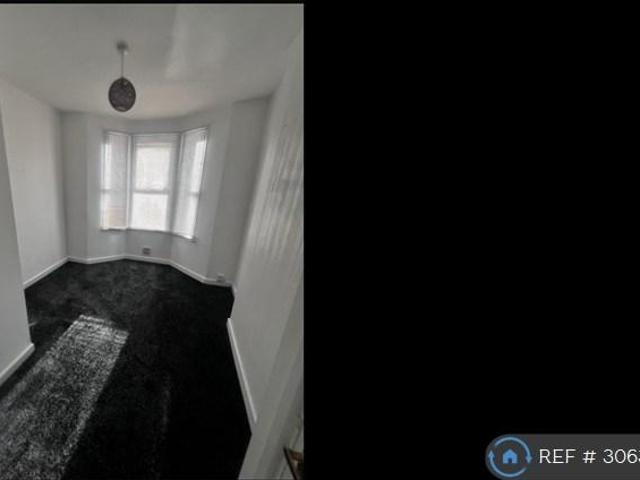 Grove Road, Luton, LU1 2 bed flat to rent £1,175 pcm £271 pw