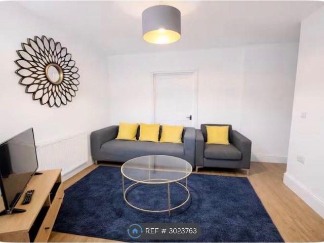 Grove Road, London E3, 2 bed flat to rent, £2,900 pcm | PrimeLocation