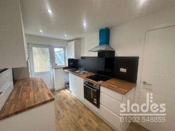 Grove Road West, Christchurch BH23, 2 bed flat to rent, £1,200 pcm | PrimeLocation