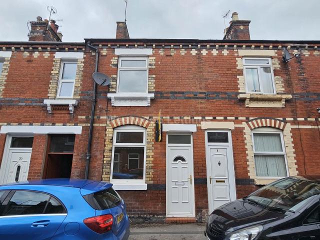 Grove Street, Leek ST13, 2 bed terraced house to rent, £750 pcm | PrimeLocation