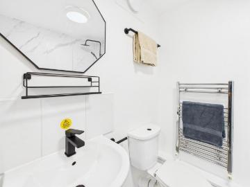 Grove Street Studios The Groves. 2 bed flat to rent £1,863 pcm £430 pw