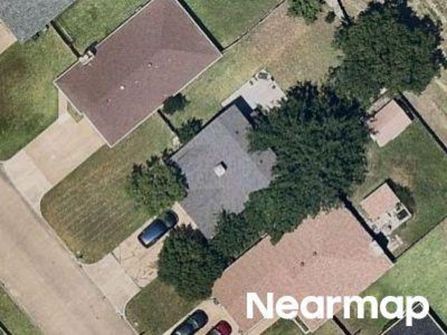 Grovecrest Dr