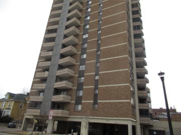 Groveland Ave Apt 204