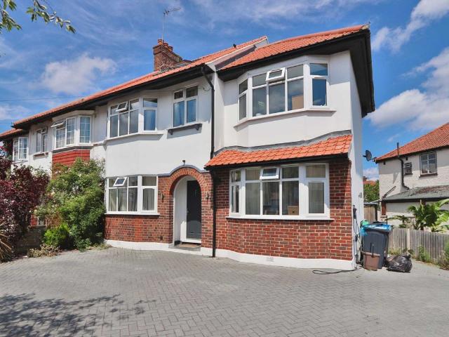 Groveland Way, New Malden KT3, 6 bed semi detached house to rent, £4,000 pcm | PrimeLocation
