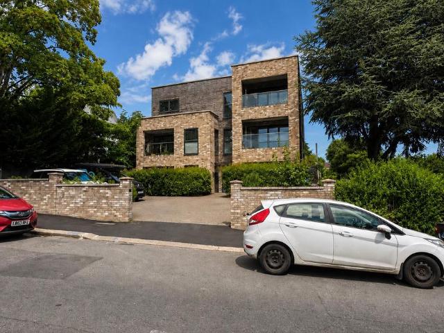 Grovelands Road, Purley CR8, 3 bed flat to rent, £2,400 pcm | PrimeLocation
