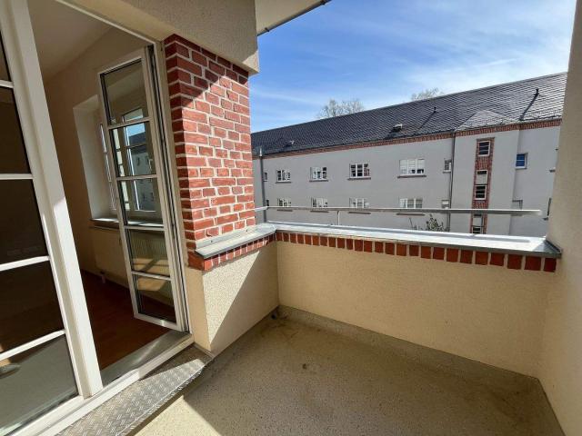 GroÃzÃ¼gige 2 Zimmer Wohnung, optimal fÃ¼r Studis | EBK inkl