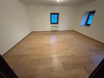 GRÖDIG Geräumige 2 Zimmer Wohnung in altem BAUERNHAUS auch als WG geeignet '