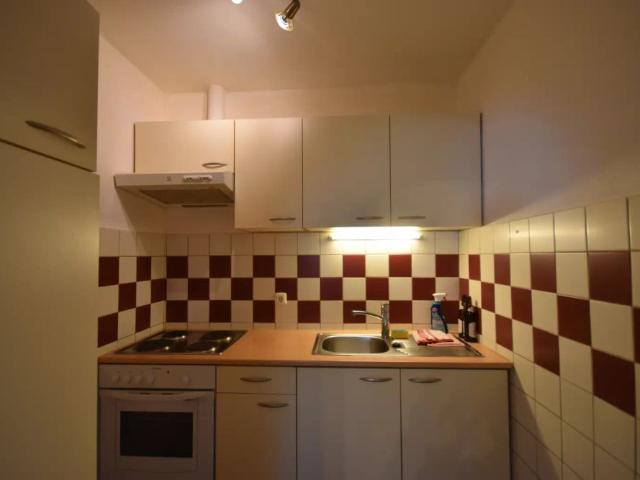 GRÖDIG Kleines 2 Zimmer Appartement im Dachgeschoss mit PKW Stellplatz