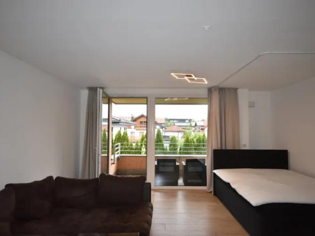 GRÖDIG Modernes und geräumiges Appartement mit großer Loggia und Bergblick