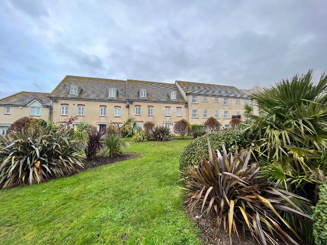 Groombridge Walk, Eastbourne BN22, 4 bed town house to rent, £1,850 pcm | PrimeLocation