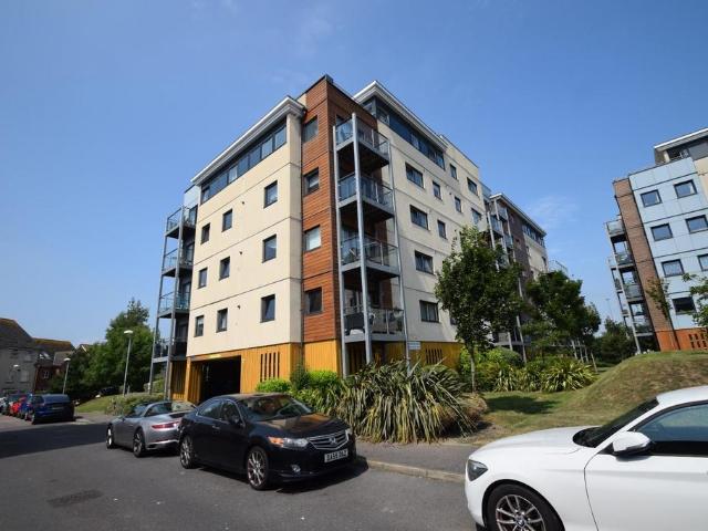 Groombridge Avenue, Eastbourne BN22 2 bed apartment to rent £1,150 pcm £265 pw