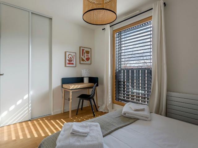 Gros Caillou – T3 with balcony and parking, Lyon Amsterdam Apartments for Rent
