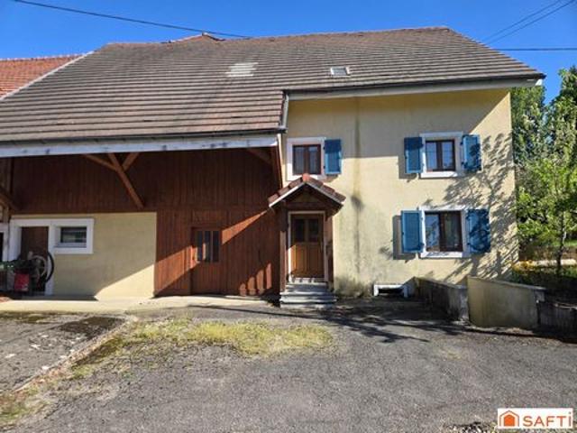 GROS POTENTIEL – MAISON + DÉPENDANCES – POSSIBILITÉ DE CRÉER PLUSIEURS LOGEMENTS – PROCHE SUISSE