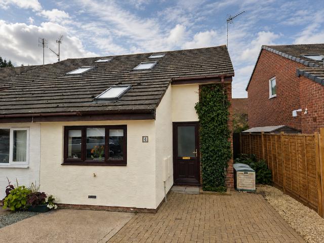 Grosmont Close, Monmouth 2 bed semi detached house to rent £1,050 pcm £242 pw