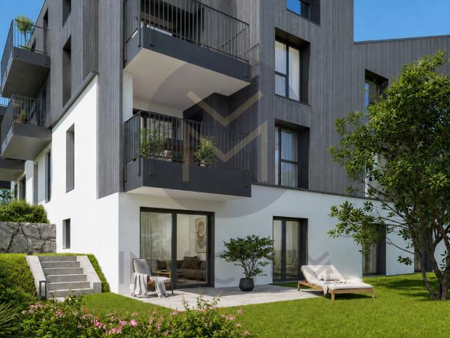 Groß 3,5 www.loreedumoleson.ch 102 m²